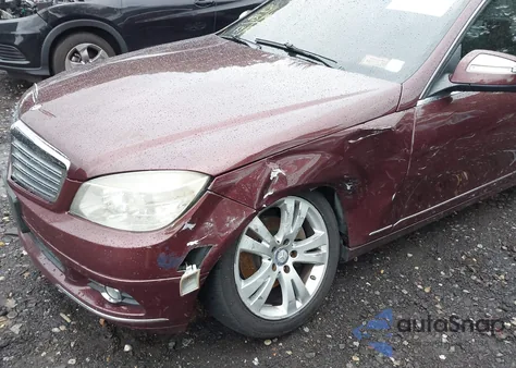 2008 Mercedes-Benz C 300 Luxury 4Matic/Sport 4Matic из США, поврежденный, VIN WDDGF81X28F061629